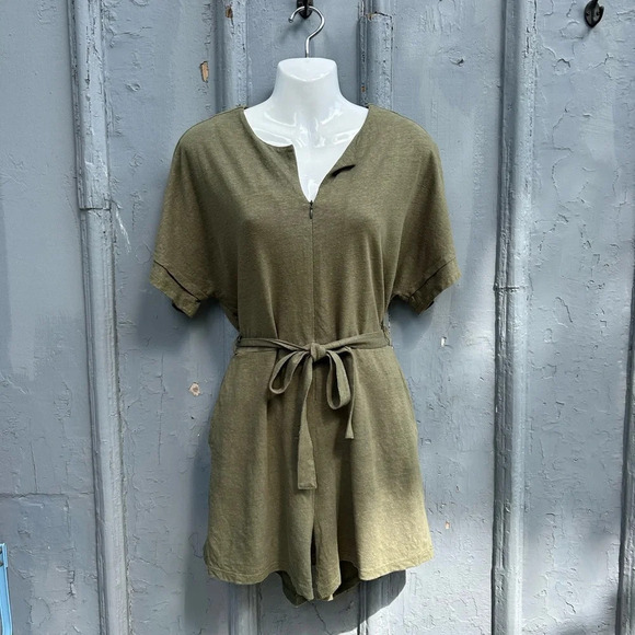 Dagg & Stacey Emmons  Jumpsuit, size M, - Picture 4 of 13